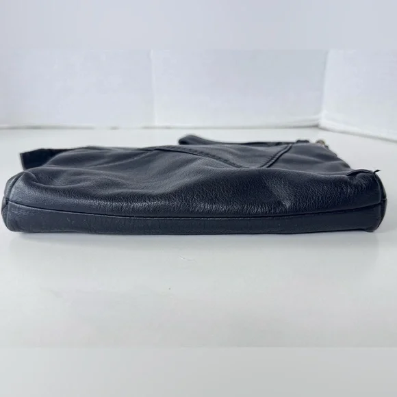 hobo black leather wristlet bag zipper - Picture 5 of 12